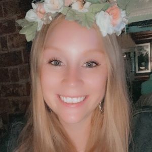 Meet your Posher, Caitlin